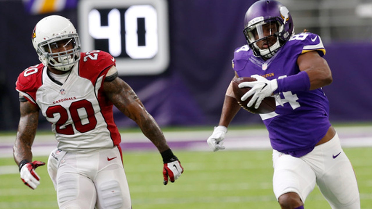 Streak stopper: Return TDs spark Vikings, 30-24 over Cards